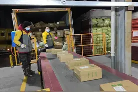 突发｜受疫情影响 多家快递企业暂停河北省石家庄市揽派业务图片