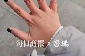 “帽子手套、两件羽绒服、两双袜子、还贴了三个暖宝宝！”来看看杭州最强御寒王者如何过冬……图片