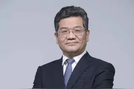 张连起：坚定“圆心”拉长“半径”巩固和发展最广泛的爱国统一战线图片