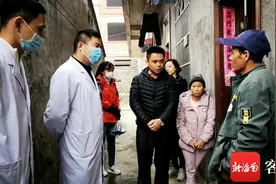 海口13岁少年患“马蹄足”手术后康复良好 身残哥哥也即将做手术图片