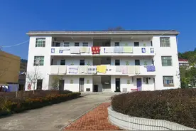 “博士村”其实没有神话——中国乡村教育的“逆水”样本图片