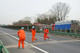 广德：拆除“三跨”线路 保障交通大动脉安全畅行图片