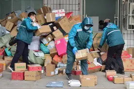 疫情下的石家庄：快递员陆续复工 生活必需品充足供应图片