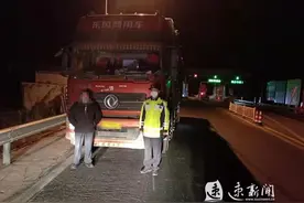 持C1证却开大货车，山东一男子在宿迁被抓个正着图片