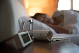 住院期间，男子凌晨潜入病房性侵熟睡中的女子，被监控拍下！逮捕图片