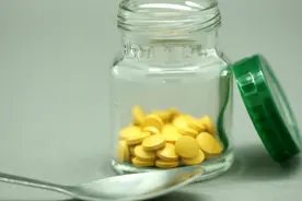 哪些药容易导致肝损伤？视频封面