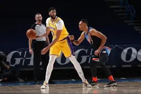 NBA：湖人大胜雷霆迎4连胜图片