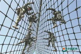 我们在战位报告丨武警猎鹰突击队：“中国猎鹰”振羽奋飞图片