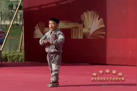 才艺大赛：金乡5岁小萌宝登台展“京腔”！评委爱了视频封面