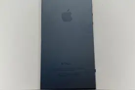 比深空灰更"偏蓝"："蓝灰"配色iPhone 5s曝光图片