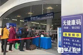昆明火车站南北广场全面贯通 与地铁站无缝接驳图片