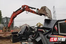 “打渔机”“牌机”“百家乐”长沙警方破获一起开设赌场案 抓获涉案人员12人图片