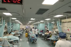 都市夜归人②华西深夜急诊科：生命的守护者图片