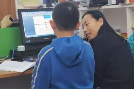 爱心专递！济南市景山小学党员帮扶活动纪实图片