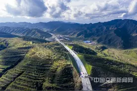 河北省最长高速公路隧道今天实现双幅贯通图片