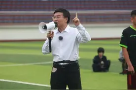 快评：中国足球像癌症患者？我们不光缺球星，也缺敢说真话的“大嘴”韩乔生们图片