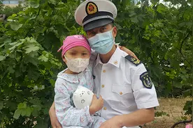两次骨髓移植后，12岁的她想捐眼角膜为爸爸复明图片