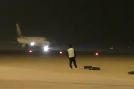石家庄机场恢复国内货运航线视频封面