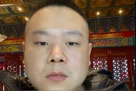 岳云鹏晒出搞笑对话 被助理送上“沙雕”礼物图片