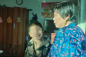 狱中母亲与“临时”奶奶：由于生母不配合，9岁男童成“黑户”，上学难题待解图片