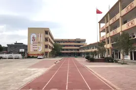 中国奇迹｜“大山里的贫困儿童”长大了，他们的家乡“摘帽”了图片