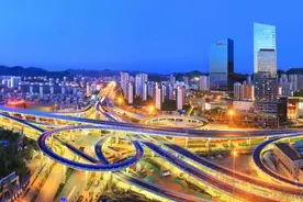 改造英雄山街区、老商埠，济南市中区争创国家级夜间经济示范街区图片