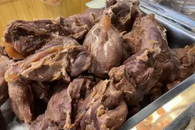 一天卖出上百斤牛肉！益乐路这家温州“牛”馆父子接力卖了15年，有人专门跑到城西打包图片