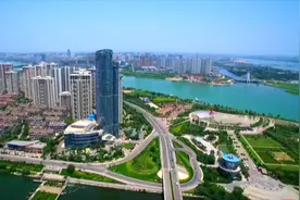 95秒 | 以城市名义向企业家致敬！临沂设立“企业家日”：激发企业家干事创业热情图片