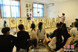 教育部：校外培训机构不得一次性收取超3个月费用图片