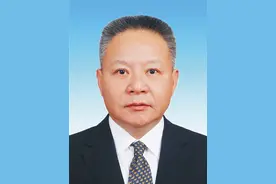 沈晓明当选海南省人大常委会主任 冯飞当选海南省省长图片