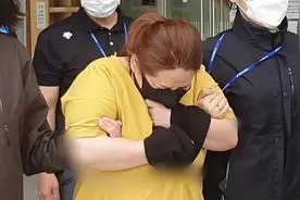 韩国女子虐童致死被判25年：把继子塞行李箱 喊亲生子女一起踩图片