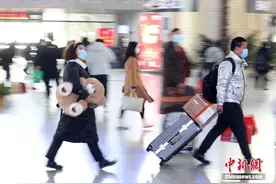 交通运输部：完善春运期间免费退票服务 保障货运畅通图片