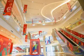 宝乐汇·佘山商业广场明起试营业，严格防疫下多个品牌商铺有序“开门迎客”图片