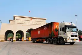进口水果安全快速入市来图片