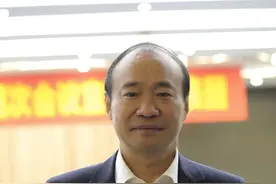 2021四川“两会”现场丨省人大代表、四川能投董事长孙云：助力四川能源化工迈入“万亿级”产业集群图片