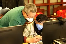 “压力再大，你也给我顶住喽！”硬汉老爸8小时前李云龙式亮剑图片