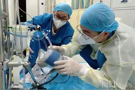 男子双肺破了窟窿，ECMO出手救回图片