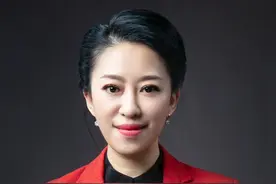著名琵琶演奏家赵聪出任中央民族乐团团长图片