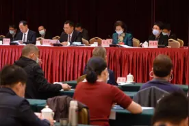 省文联党组书记王晓：请丈母娘喝茶好，请去看戏更好图片