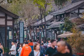 少不入川？代表委员热议：过时了，现在是少必入川图片