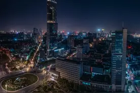 首次入榜城市GDP十强，南京是如何“逆袭”的？| 新京智库图片