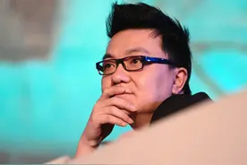 董路谈大连青训教练体罚小球员：他一直是这风格，连自己儿子都打图片