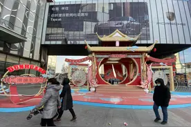 “就地过年”下的餐饮行业：推半成品美食、星级厨师上门做饭图片