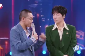 追光吧哥哥：刘维胜出苏醒进入总决赛，苏醒离开追光舞台视频封面