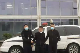 因“感情发展缓慢”起疑，装摄像头偷拍女友：杭州男子被行拘图片