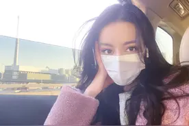 迪丽热巴晒自拍照获赞无数，曾说自拍实在拿不出手图片