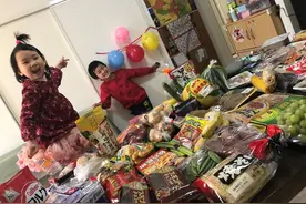 湖南人在日本过年：买了一大桌子食材，晾起了风干腊肉，还打算教孩子写福字图片