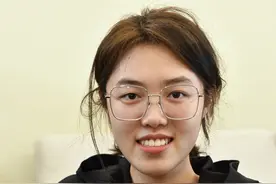 微缩年味 ①丨看馋了，高中女生花两周做了一桌“不能吃”的年夜饭图片