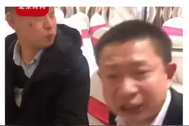 成都老爸算账式催婚走红：“25岁结婚比30岁结婚多幸福5年”女儿回应……图片