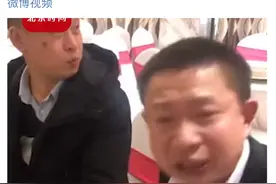 成都老爸算账式催婚走红：“25岁结婚比30岁结婚多幸福5年”女儿回应……图片